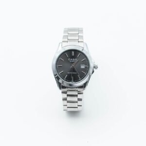 Men's black watch Casio MW6044